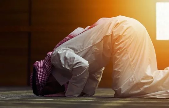 Tushda namoz o‘qish nimani bildiradi?